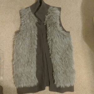 Like New Elle fur vest